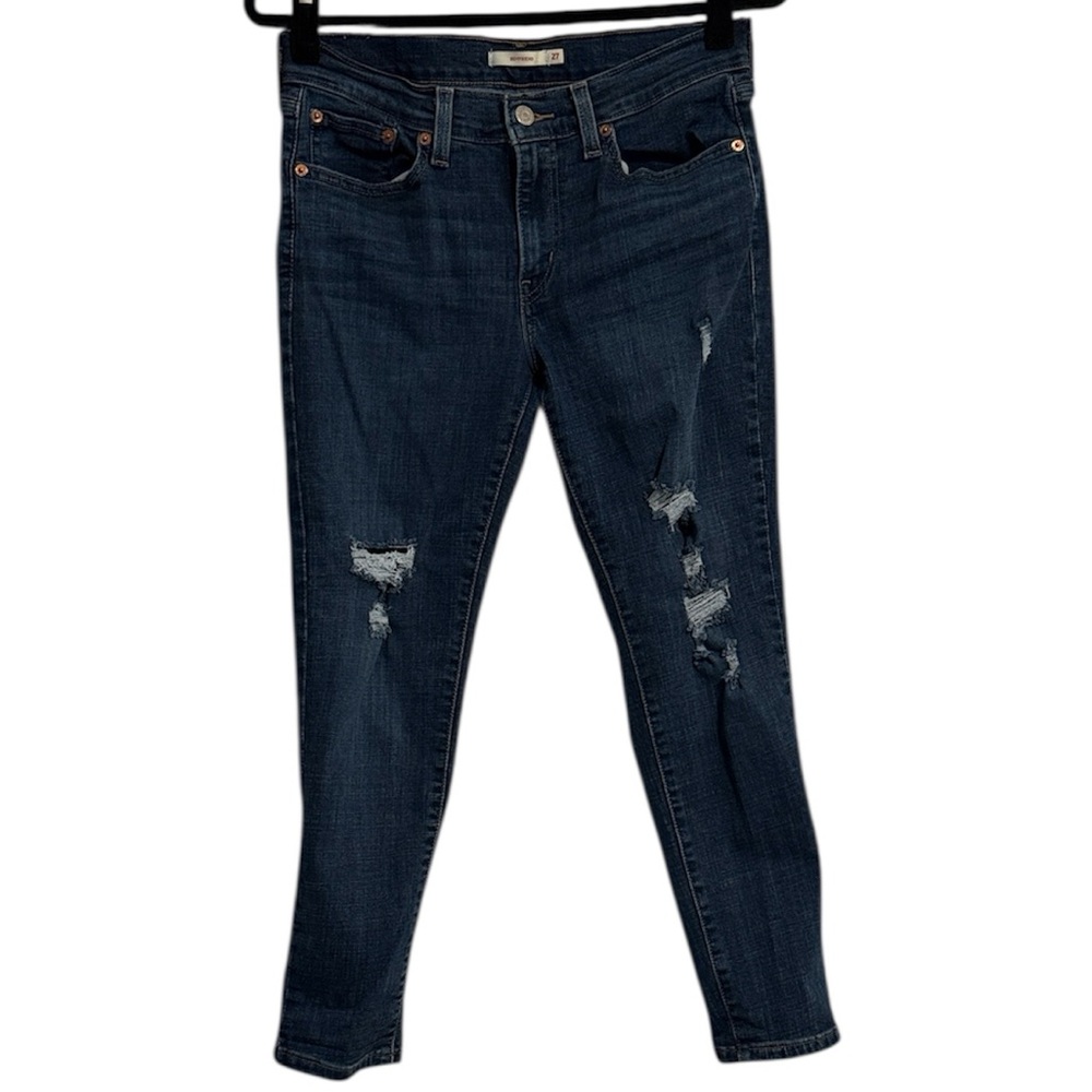 Levi’s Distressed Boyfriend Jeans